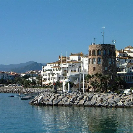 Lägenhetshotell Senorio De Aloha 4*