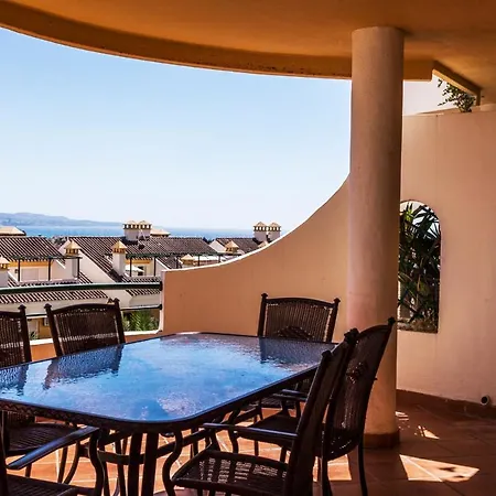 Señorío De Aloha Apartahotel