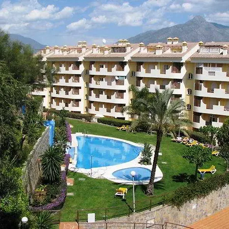 Señorío De Aloha Apartahotel